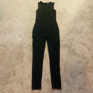 Black sexy sleeveless jumpsuit